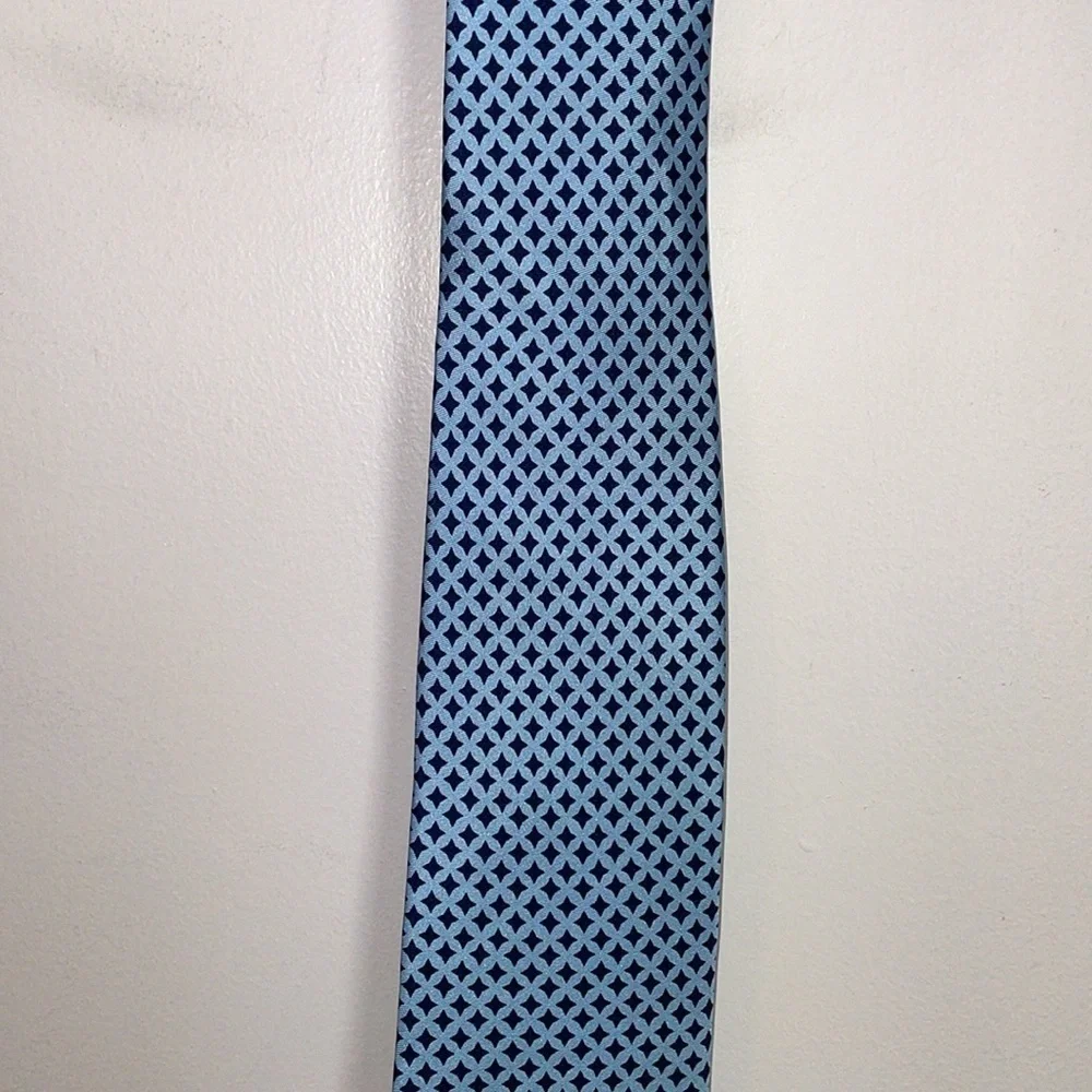 Eagle Wings Geometric Silk University of North Carolina Necktie Tie Diamante